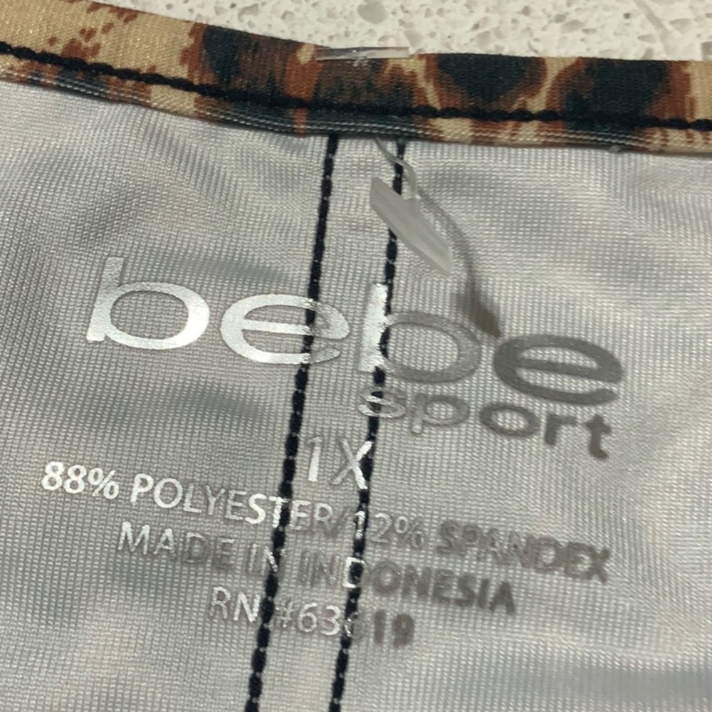 NWT BEBE ACTIVE TOP - Picture 3 of 6